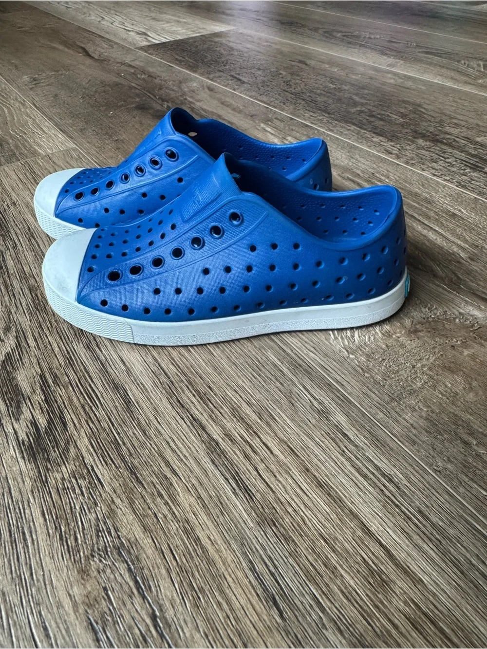 Native Kids Blue Water Slip-On Shoes with White Toe Cap